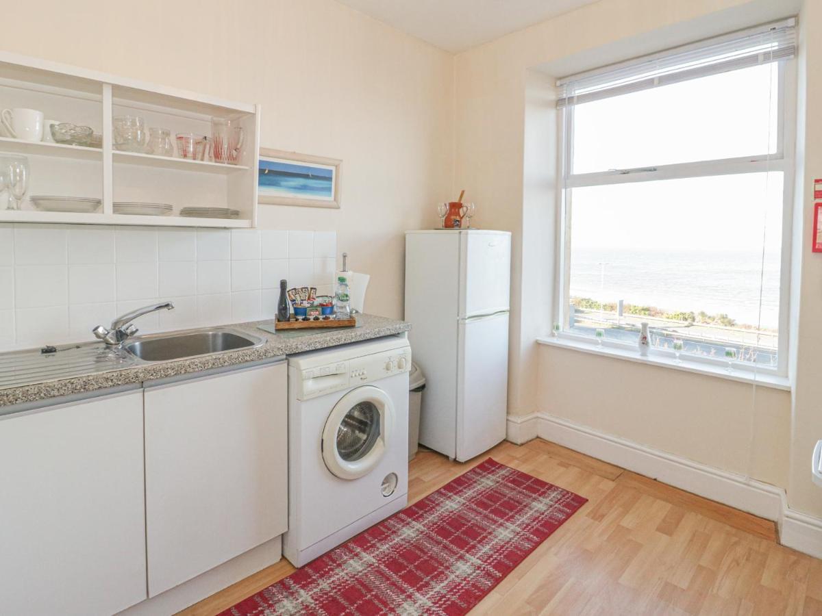 Apartamento Llys Madoc, First Floor Flat Penmaen-mawr Exterior foto
