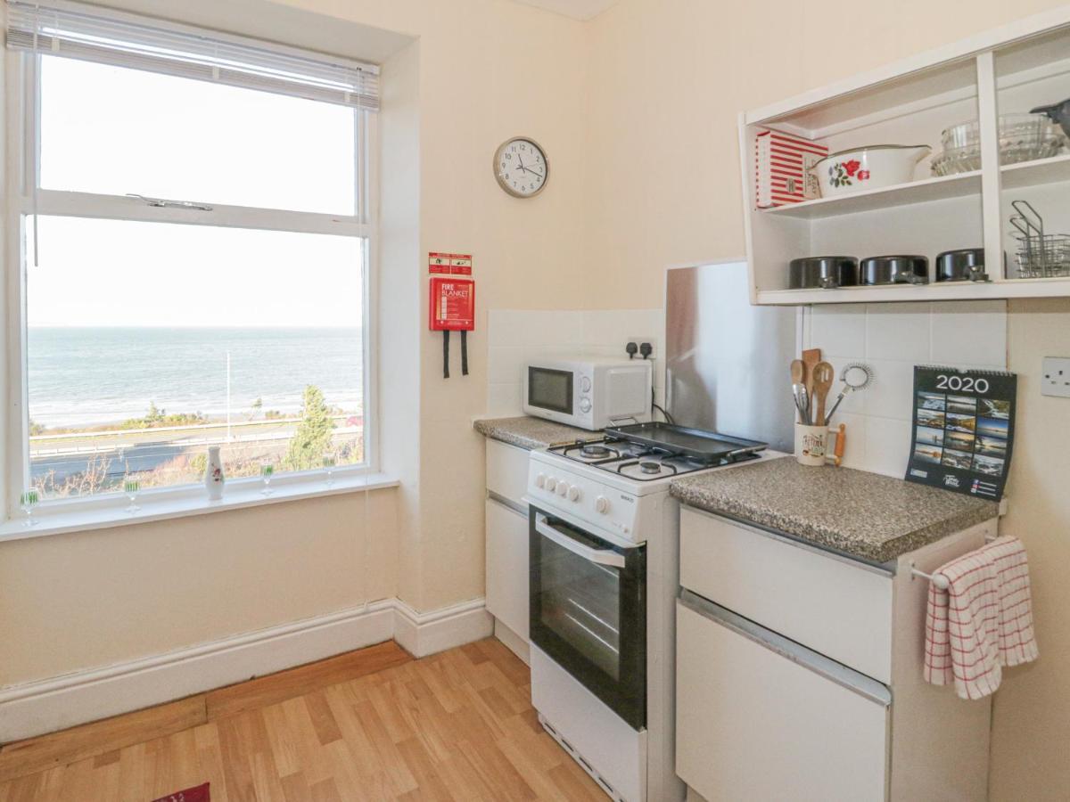 Apartamento Llys Madoc, First Floor Flat Penmaen-mawr Exterior foto